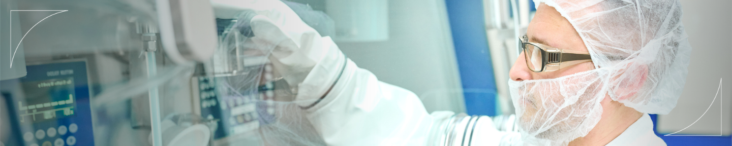 Picture of a UCB employee working in  a laboratory